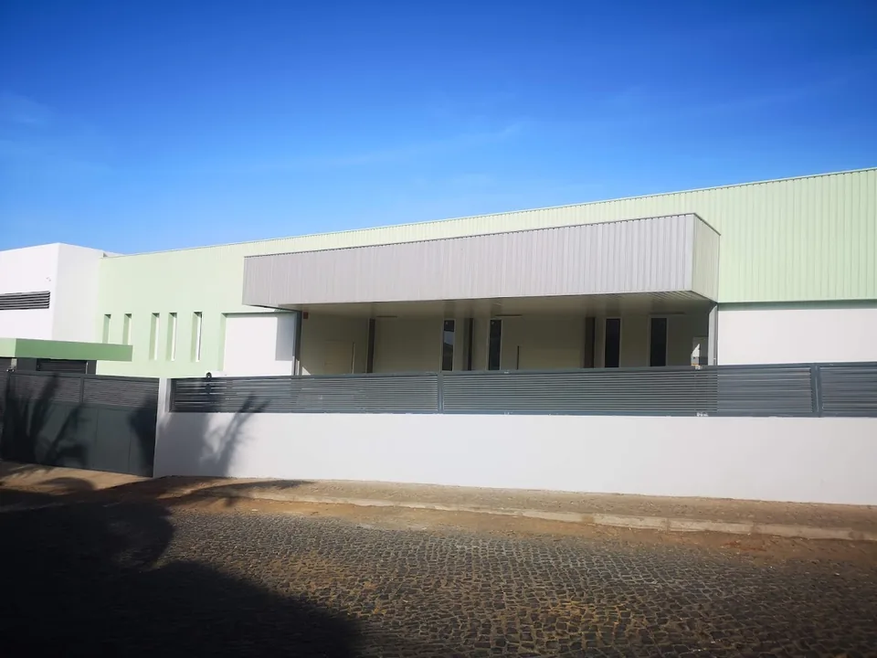 Fábrica Iogurel — fachada principal